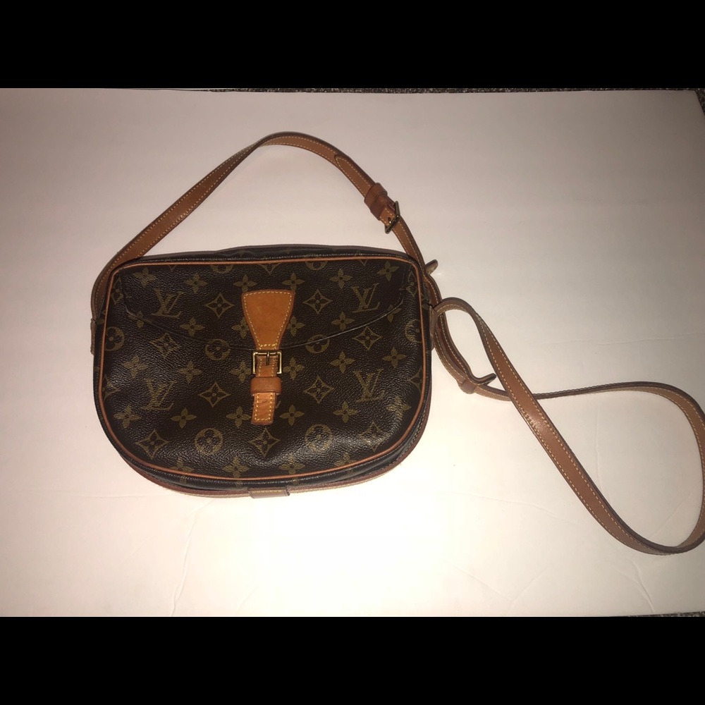 Louis Vuitton jeune fille *firm price*